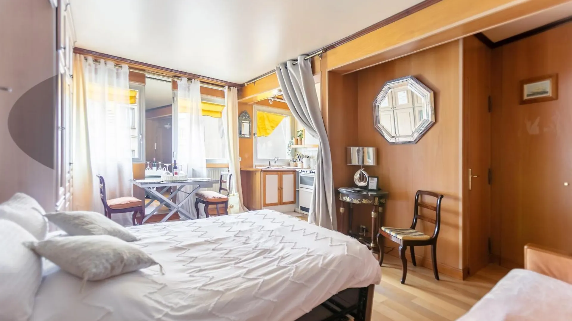 Apartman Arc De Triomphe Charme Authentique *